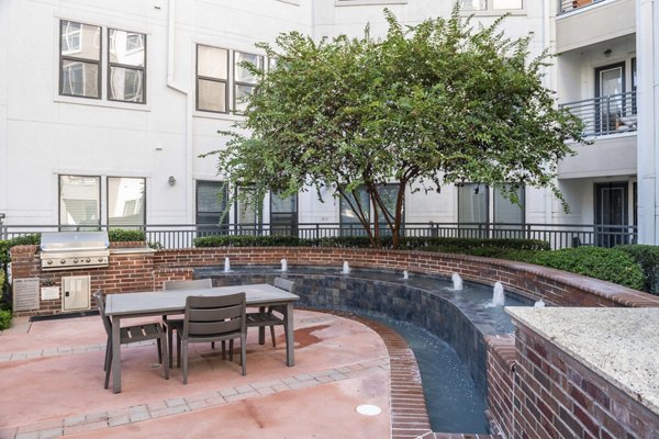 grill area at Lakeshore Lofts Apartments