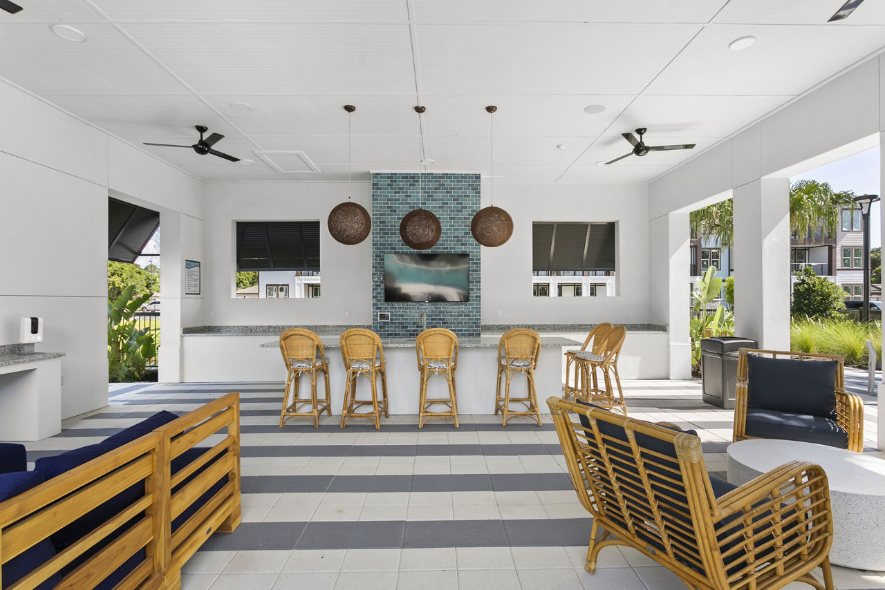 Grill area at Arabelle Clearwater (1 of 3)