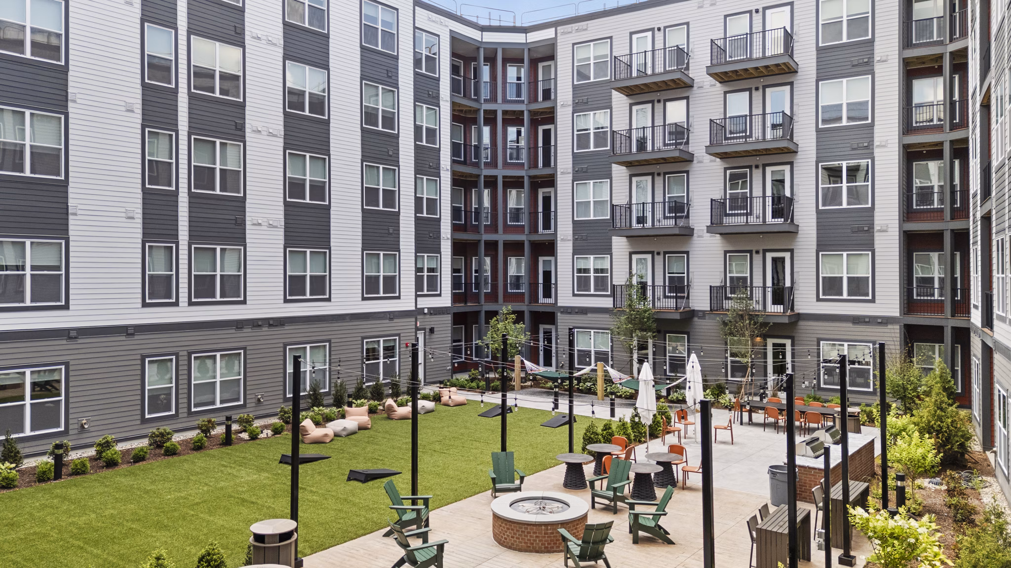 grill area at Alta French Hill Apartments