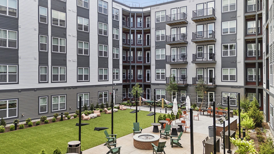 grill area at Alta French Hill Apartments
