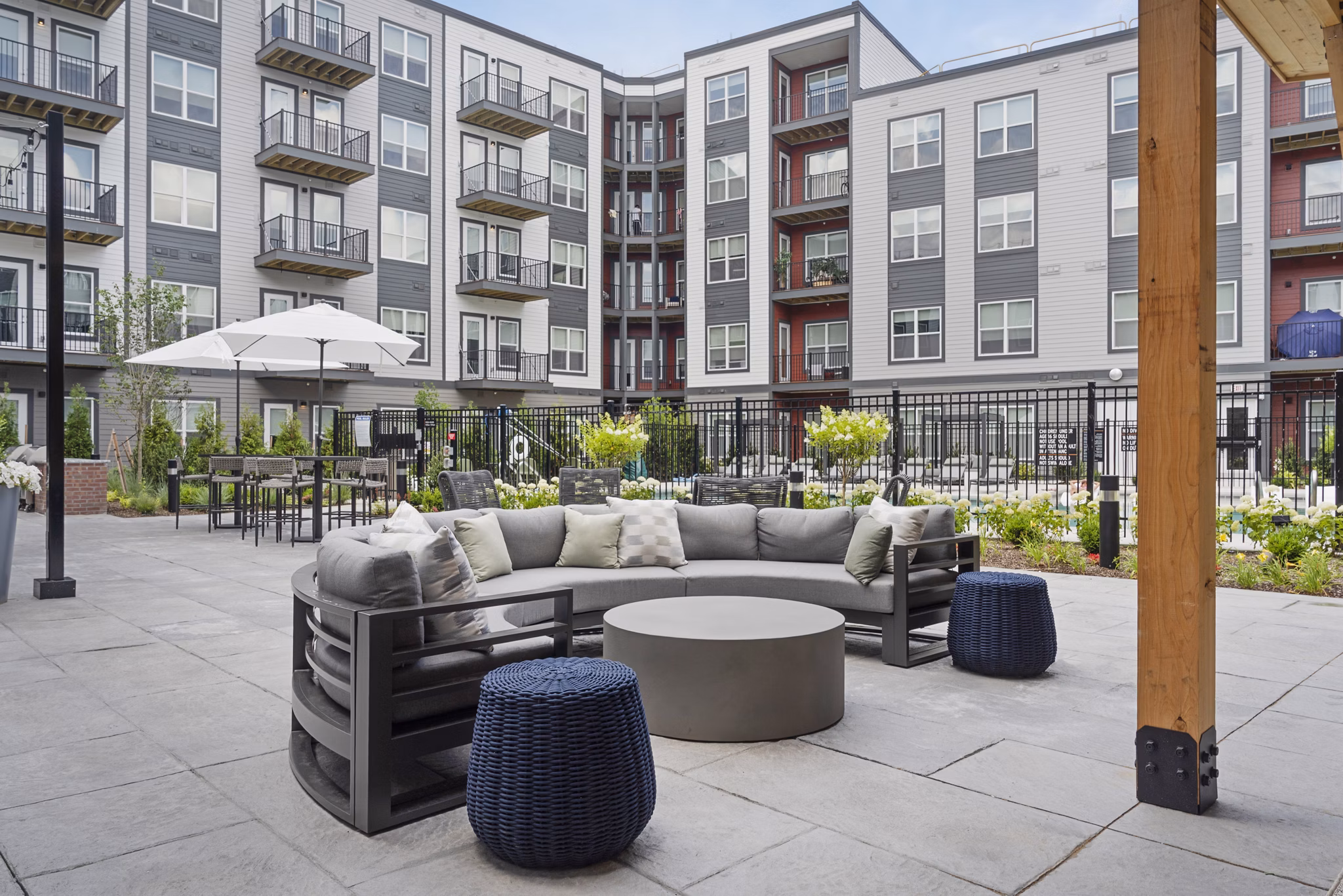 grill area at Alta French Hill Apartments