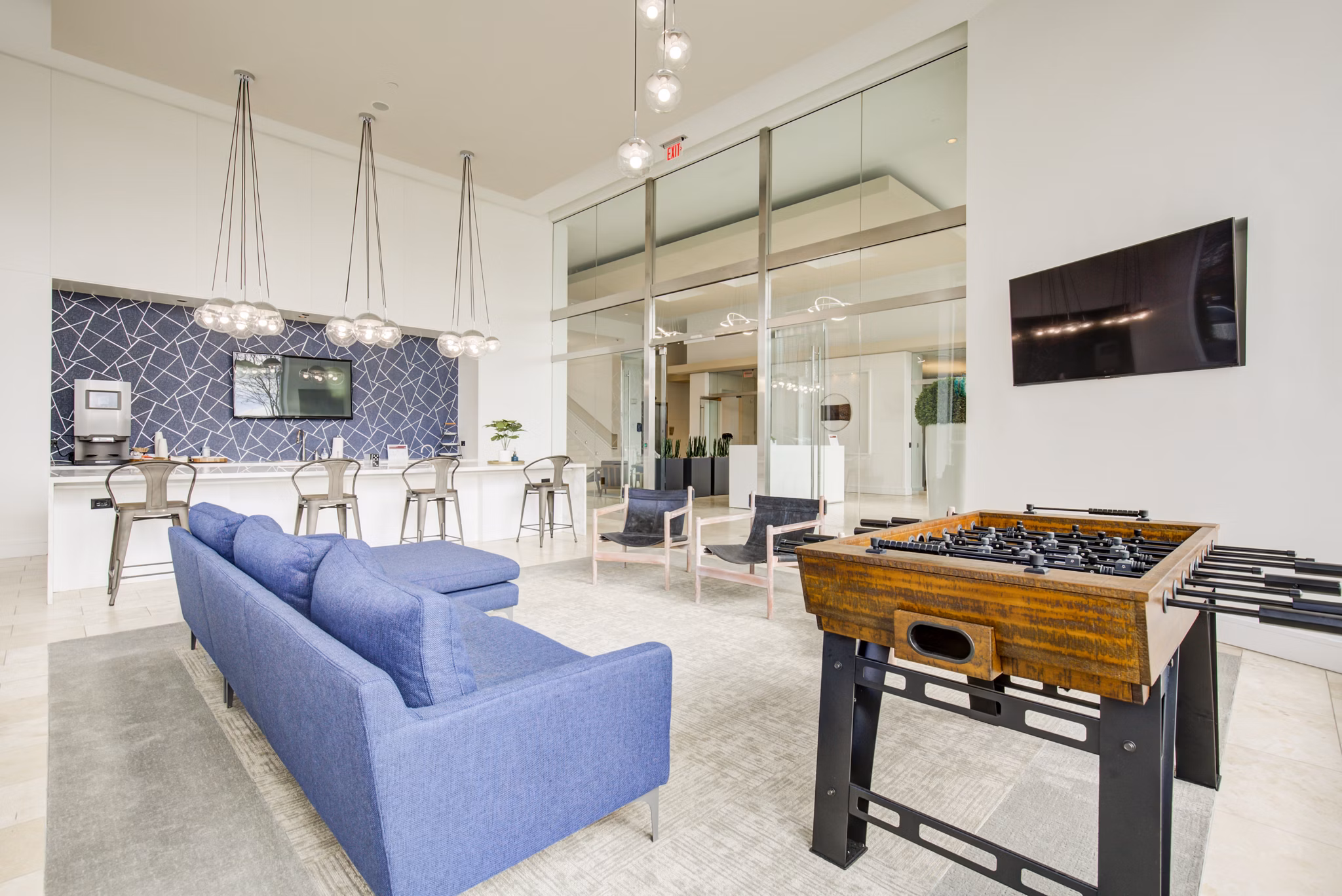 clubhouse at The Porter Brewers Hill Apartments 