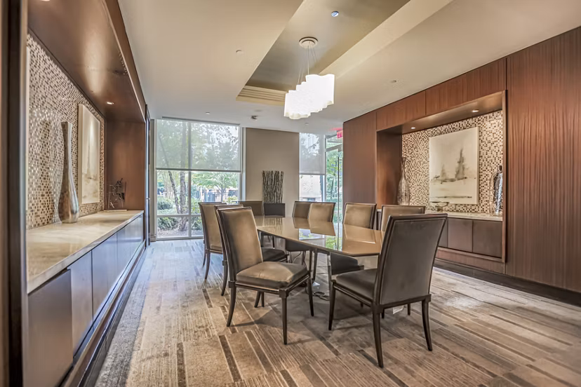 clubhouse at The Porter Brewers Hill Apartments 