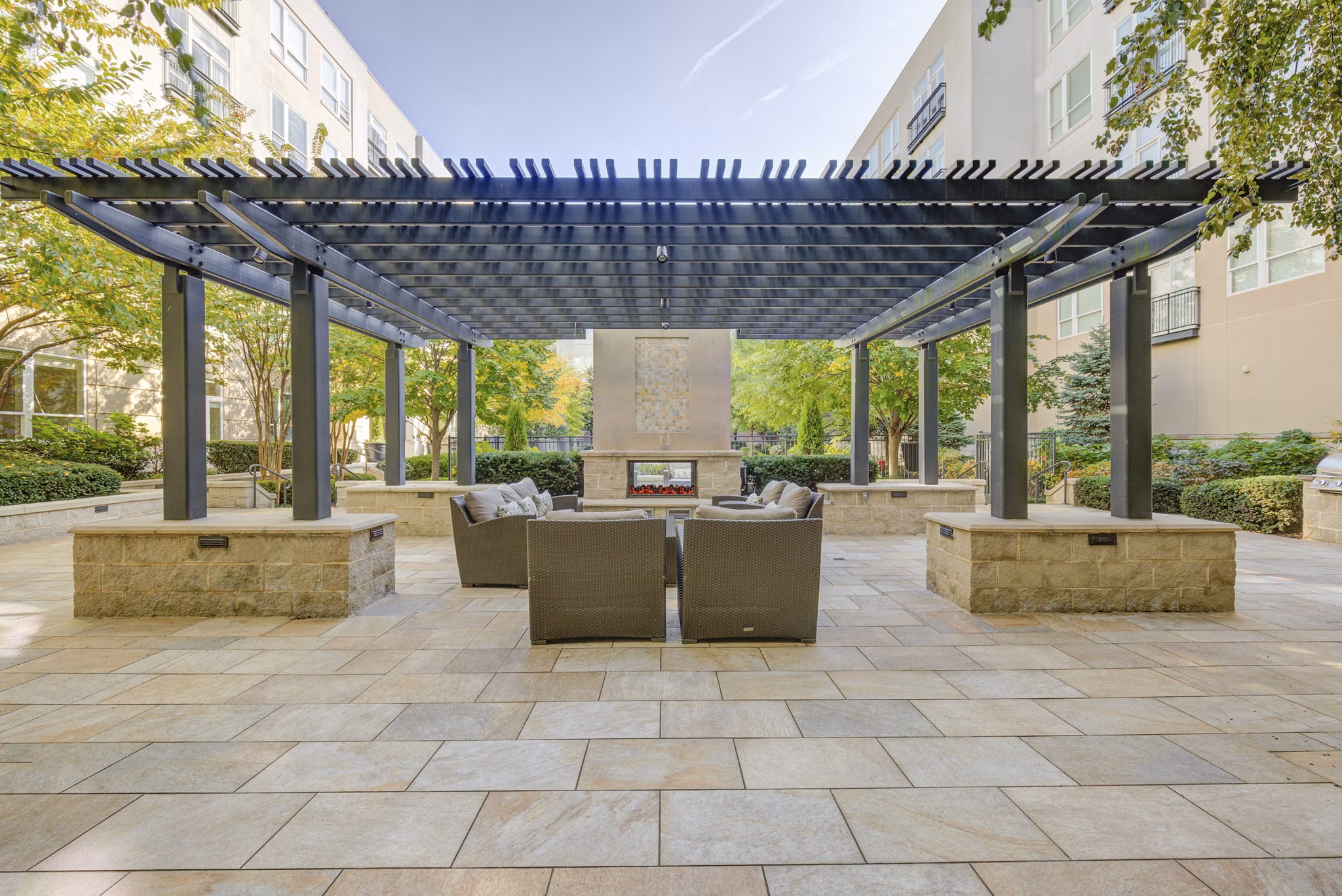 grill area at The Porter Brewers Hill Apartments 