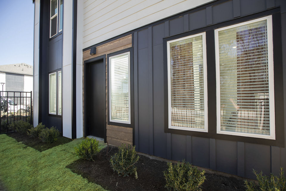 patio at Oasis at Woodland Apartments