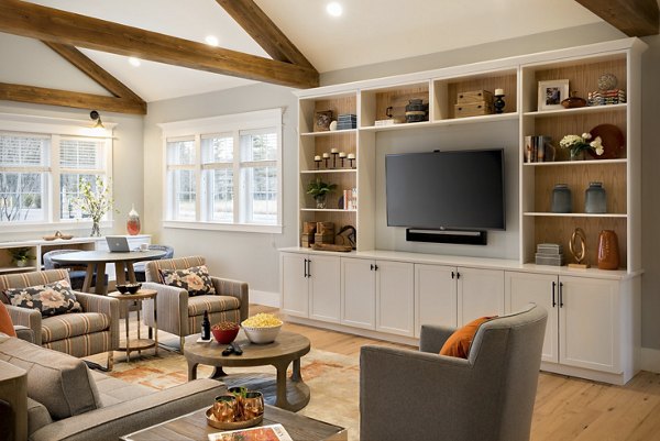 clubhouse at Avana East Main Apartments 