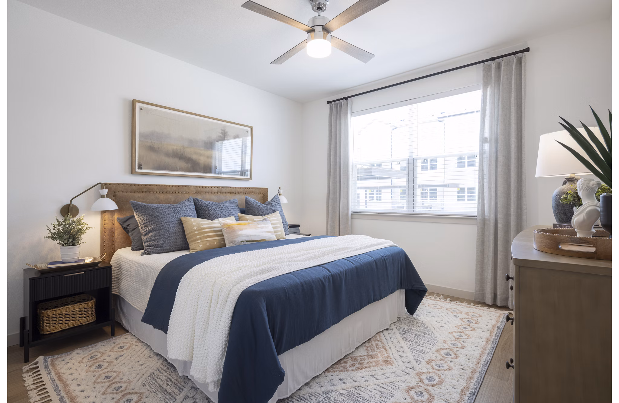 bedroom at Prose Decker Lake Apartments