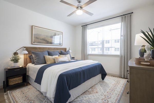 bedroom at Prose Decker Lake Apartments