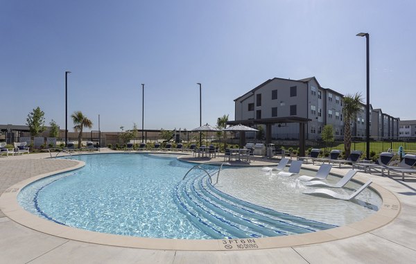 pool at Prose Decker Lake Apartments