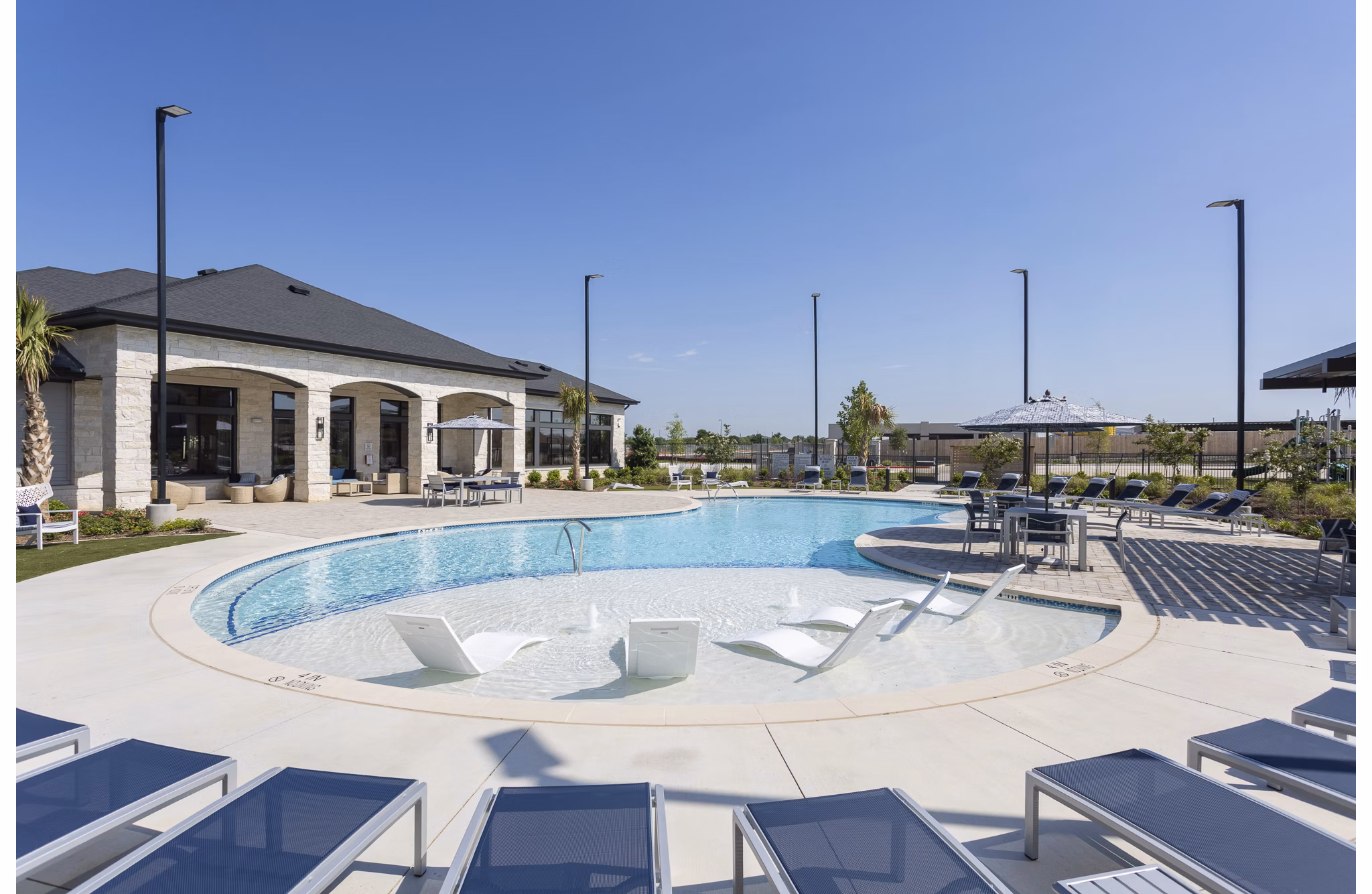 pool at Prose Decker Lake Apartments