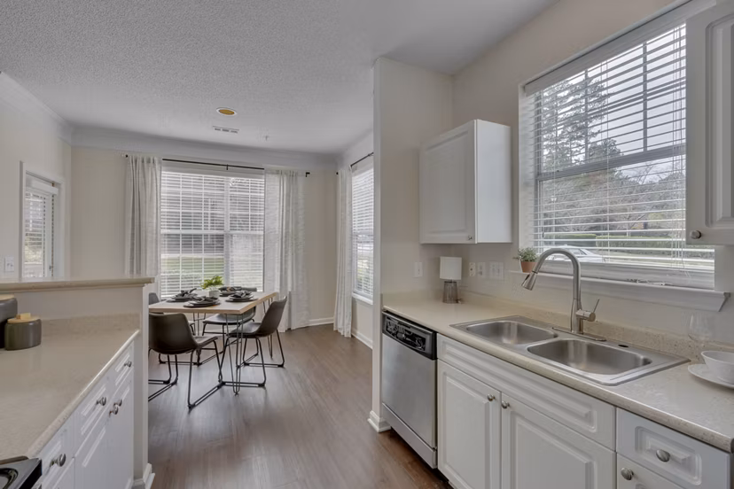 kitchen at Notting Hill Apartments