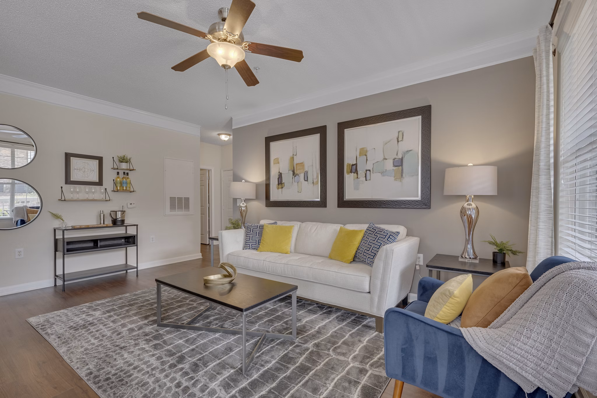 living room at Notting Hill Apartments