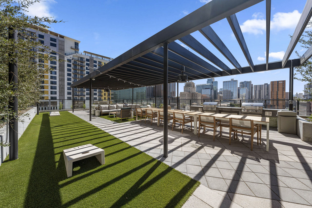 Roof deck at Saiya (4 of 6)