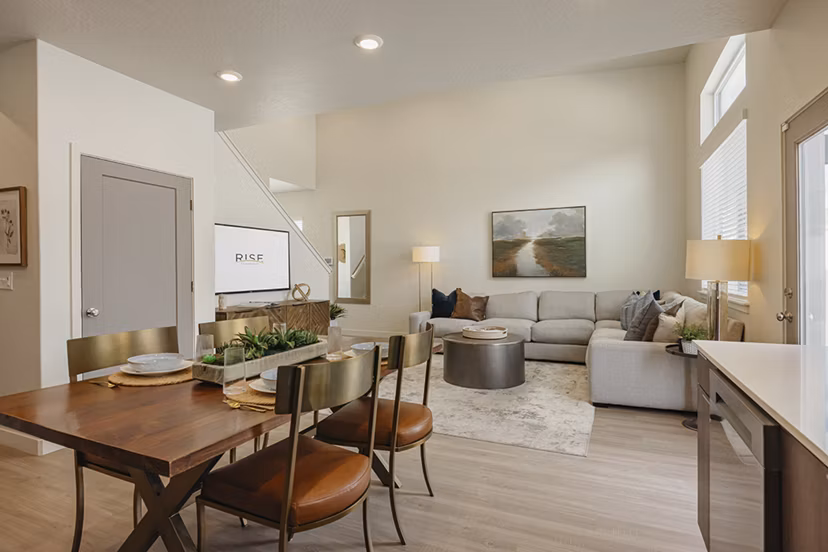 dining room at Rise Apartments 