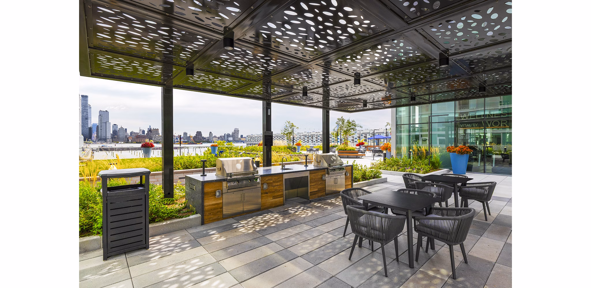 grill area at The Reserve at Estuary Apartments 