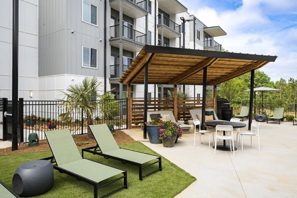 pool at Ava Oakwood Apartments 