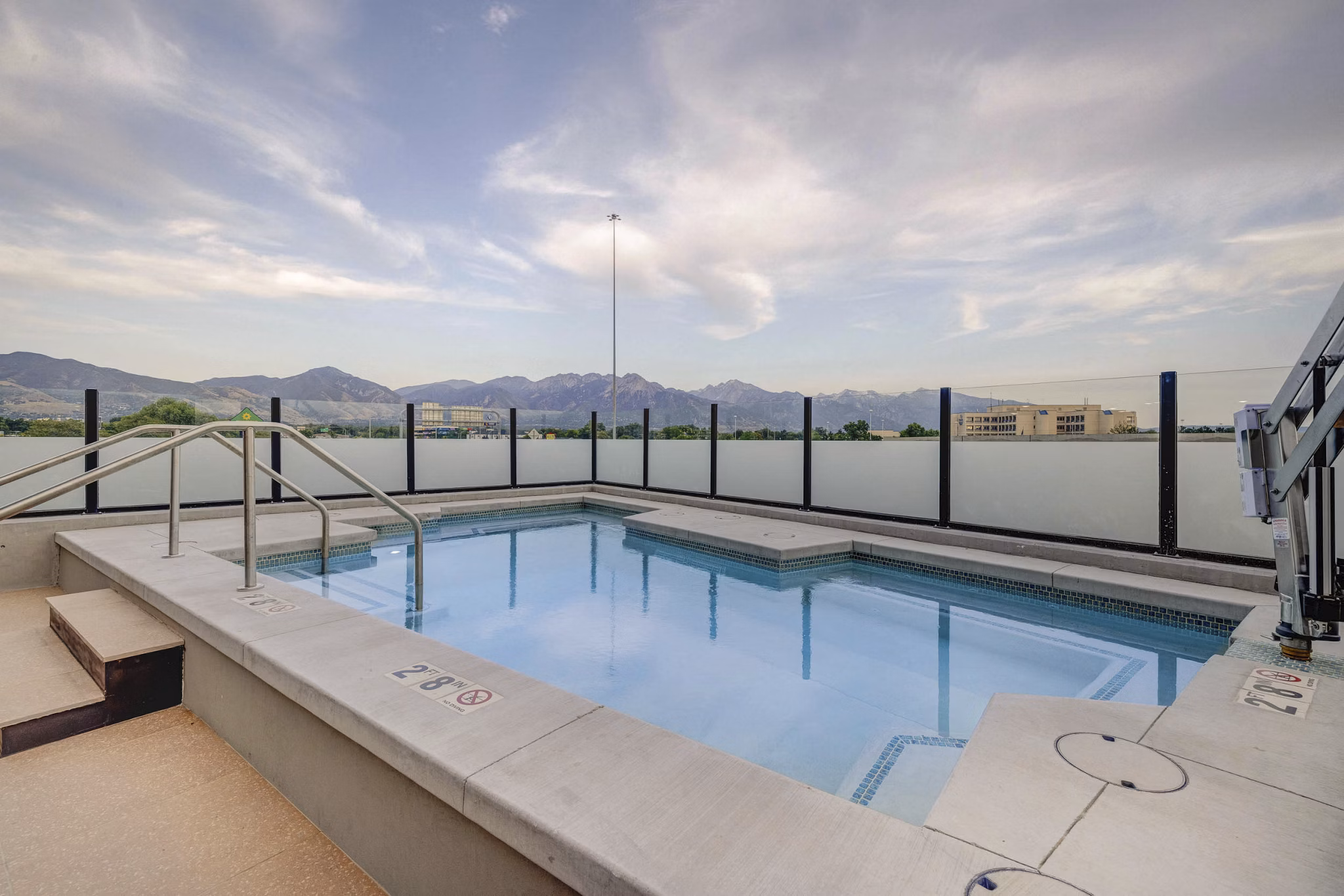 pool at One Burton Apartments 