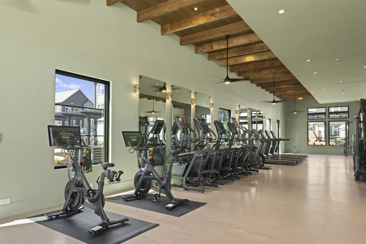 Gym at Elan Capital Hills (4 of 4)