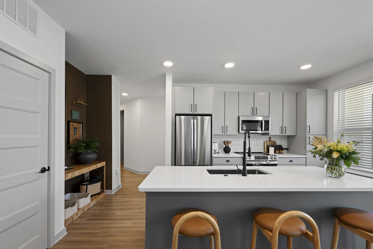 Elan Capital Hills 30 of 33