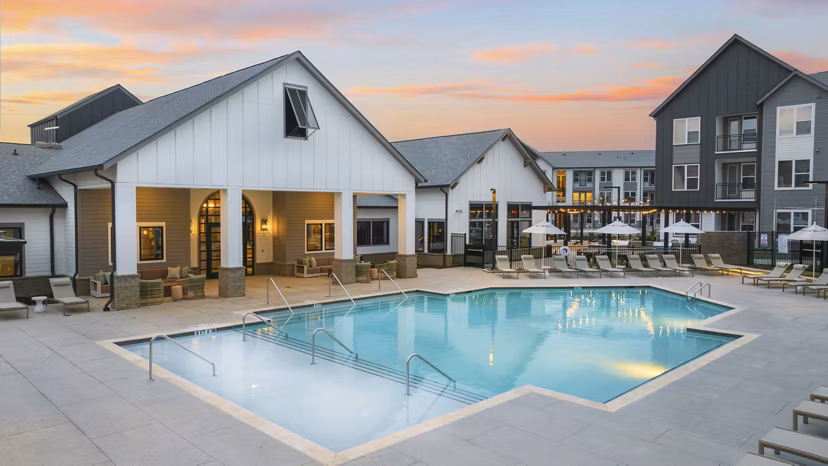 pool at Elan Capital Hills Apartments 