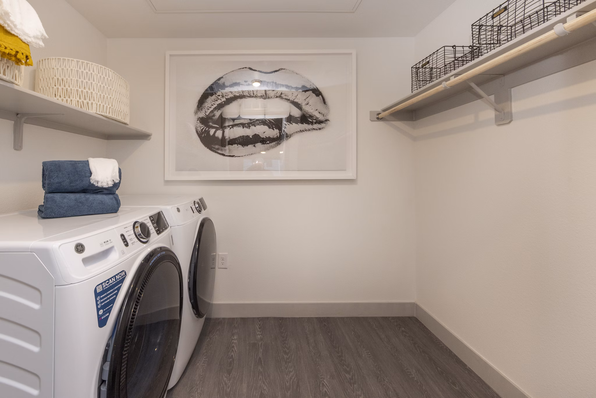 laundry room at Elysian at Sunset Apartments
