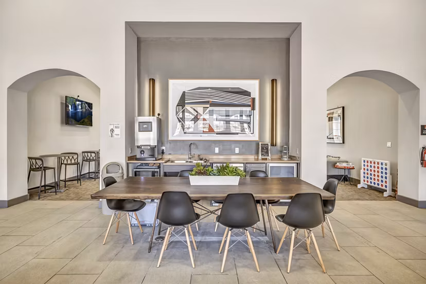 clubhouse at Wiregrass at Stone Oak Apartments