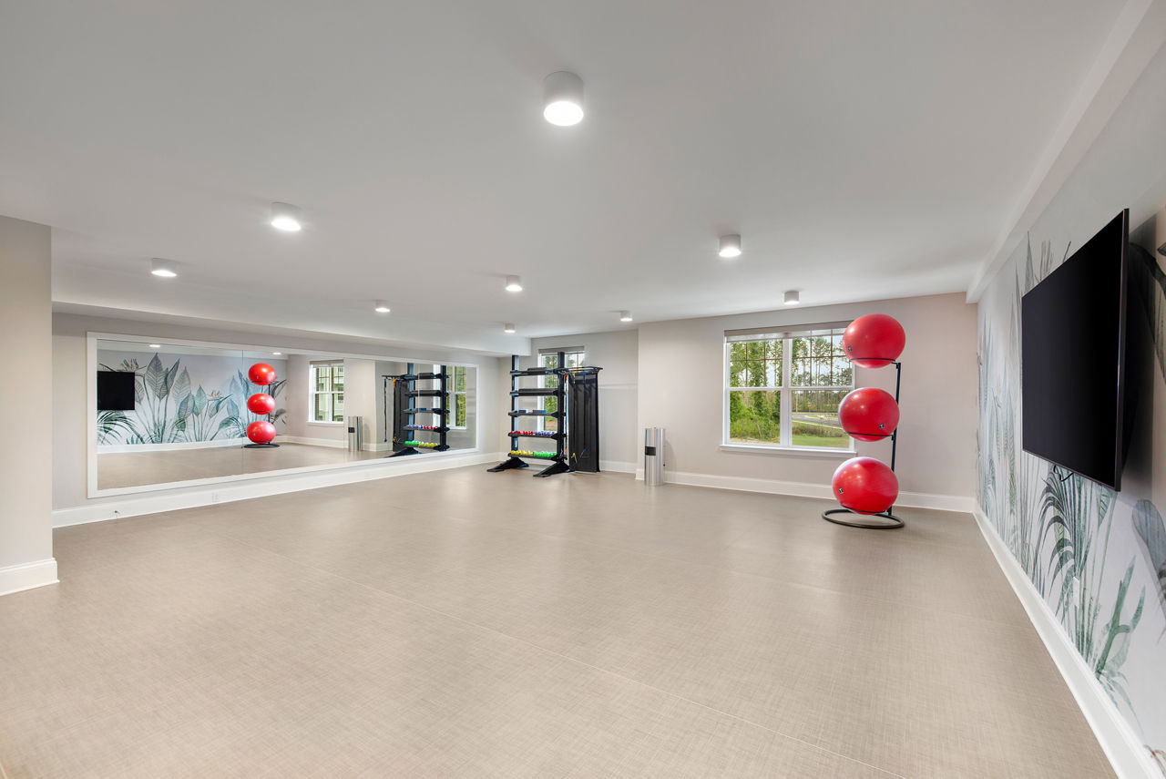 Gym at Album Summit Pines (3 of 3)