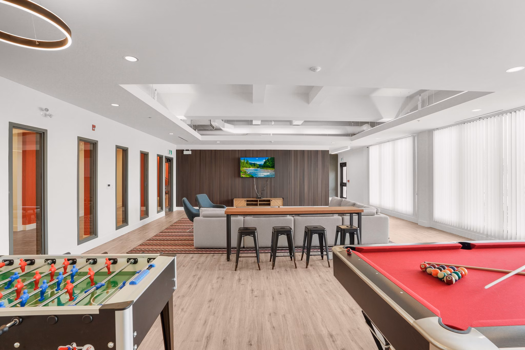 clubhouse at FUZE Woodstock Apartments