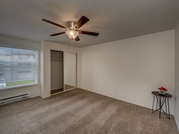 bedroom at Avana Powell Valley Apartments