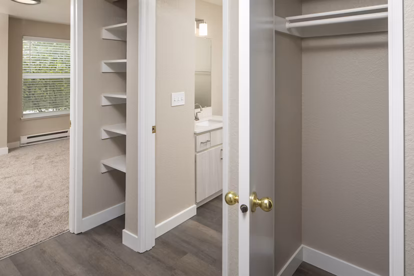 Closet at Avana Powell Valley Apartments