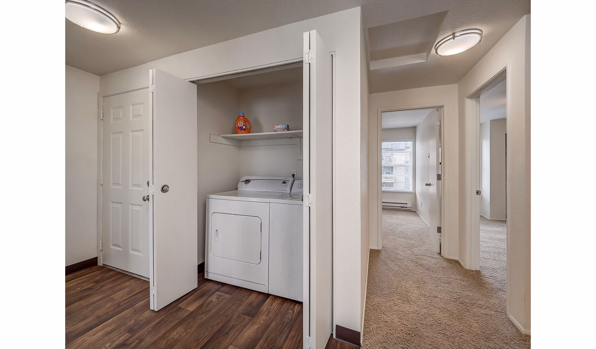laundry room at Avana Powell Valley Apartments