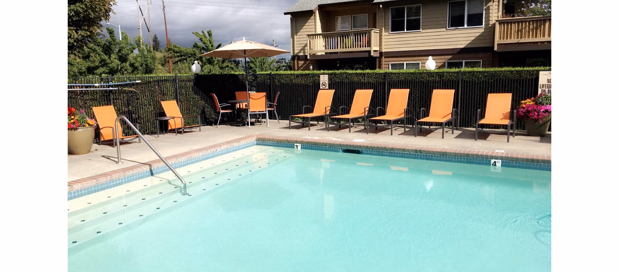 pool at Avana Powell Valley Apartments