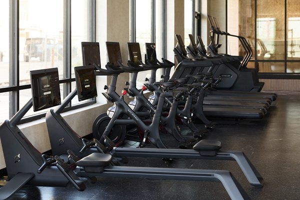 fitness center at 120 & 220 Bend Apartments
