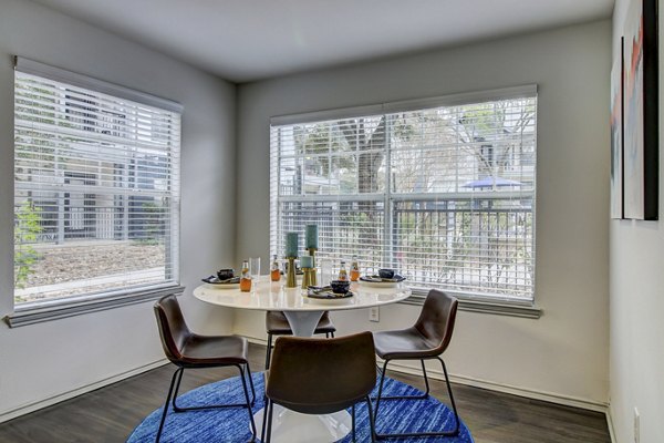 dining room at NOAH Apartments Apartments