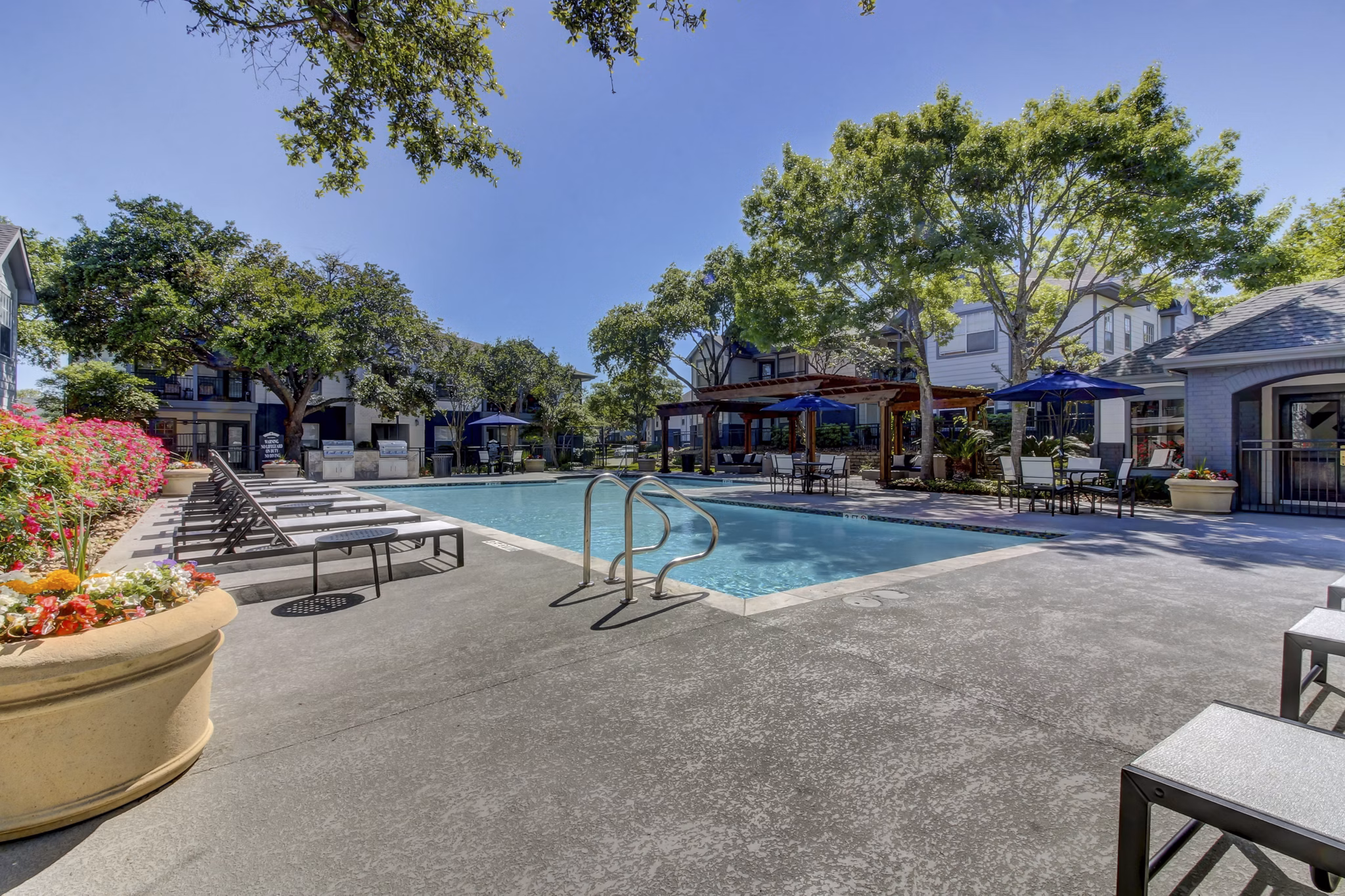 pool at NOAH Apartments Apartments