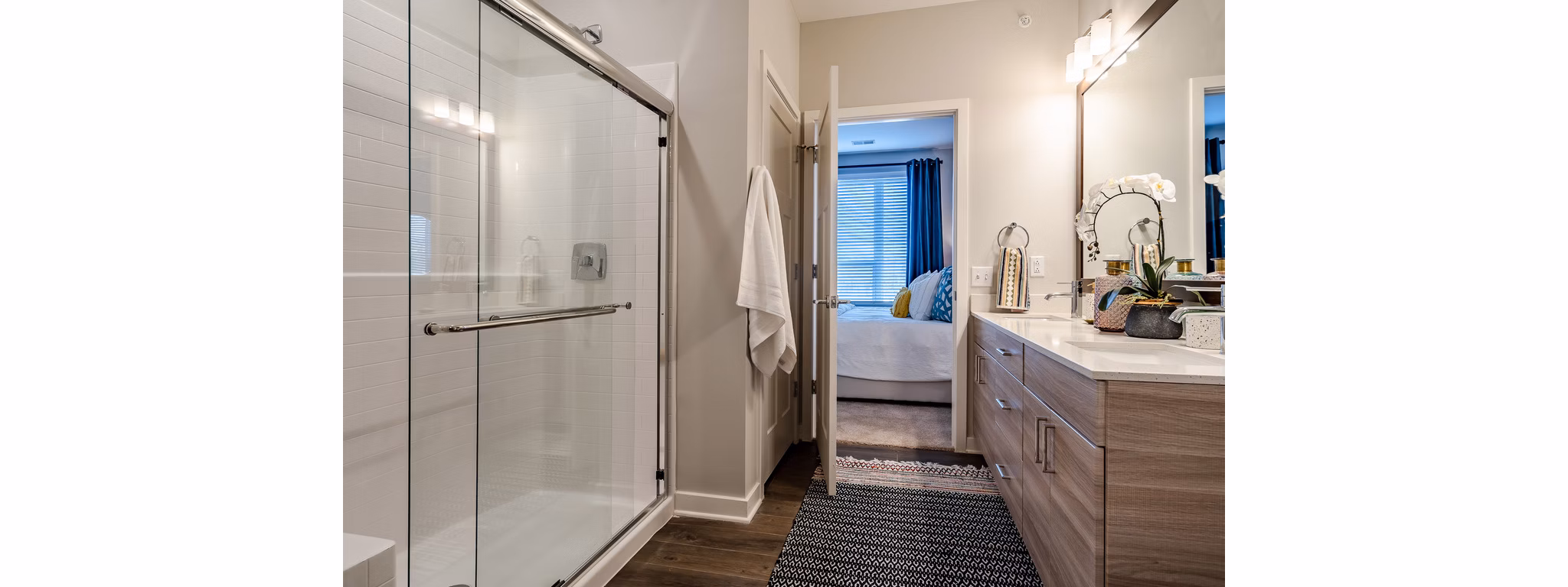 bathroom at Skye 750 Apartments