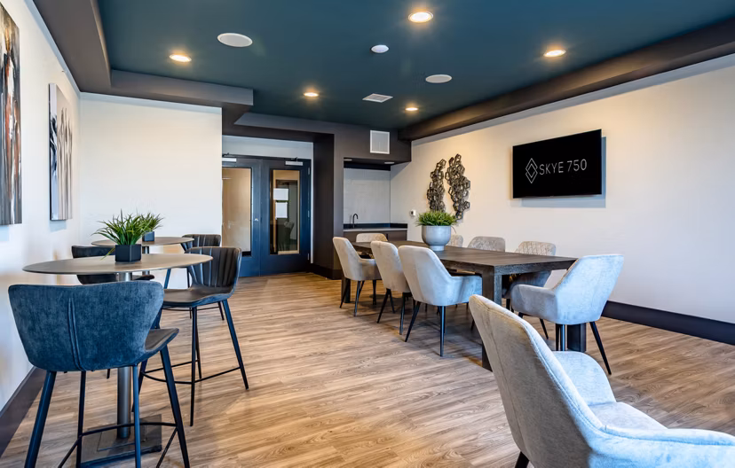 clubhouse at Skye 750 Apartments