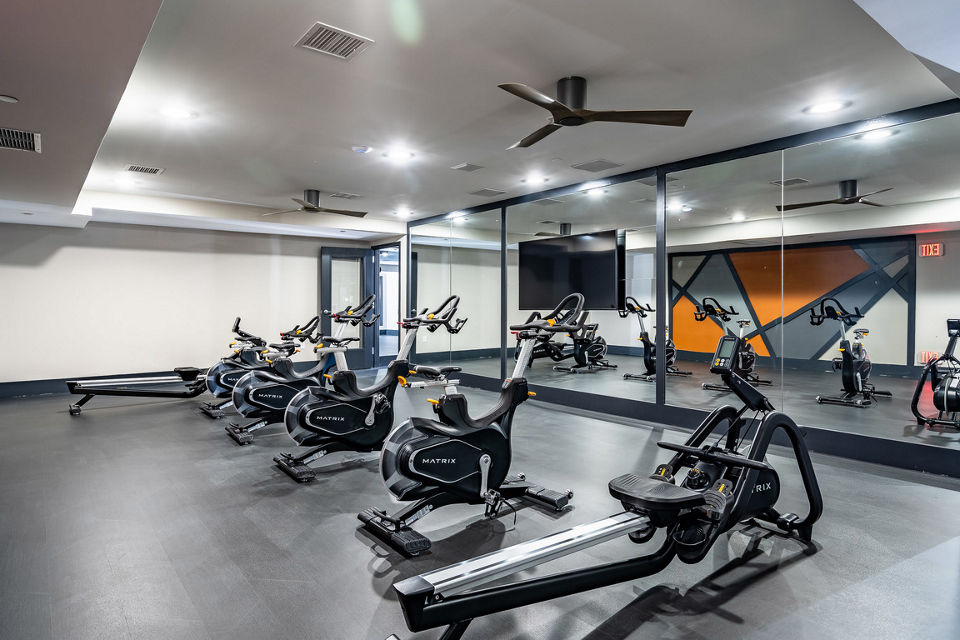fitness center at Skye 750 Apartments
