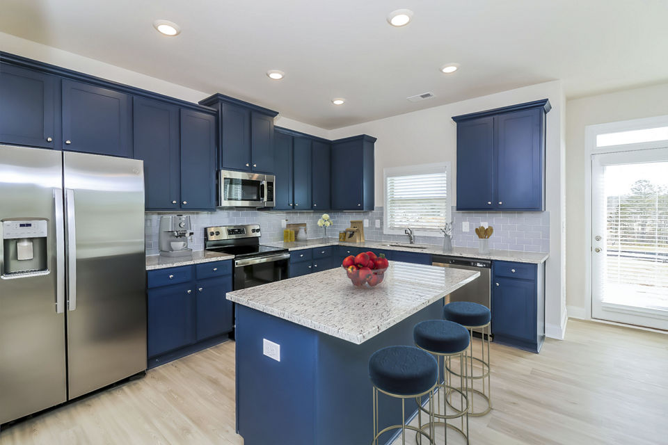kitchen at Summerwell Cedarcrest Apartment Homes