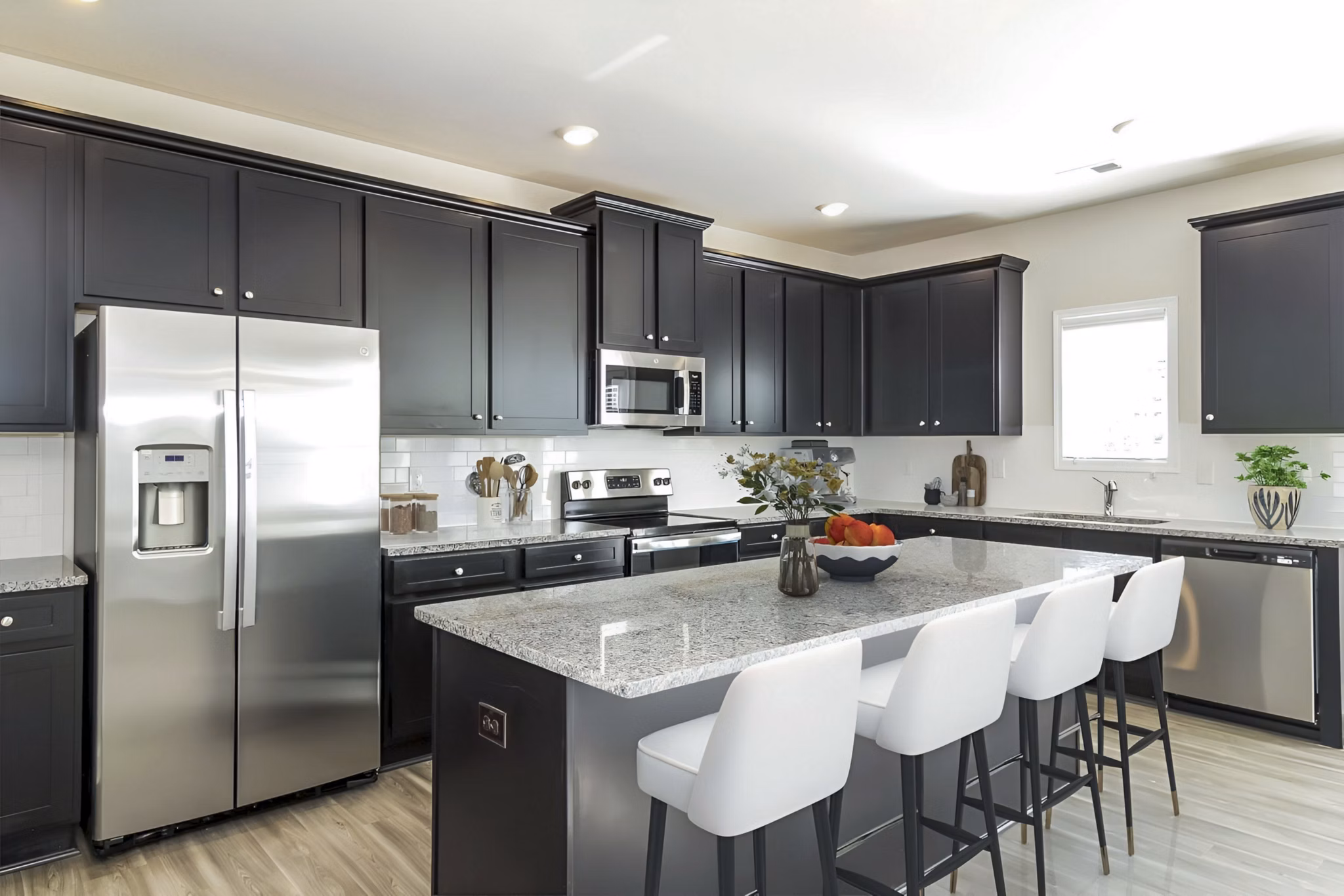 kitchen at Summerwell Cedarcrest Apartment Homes