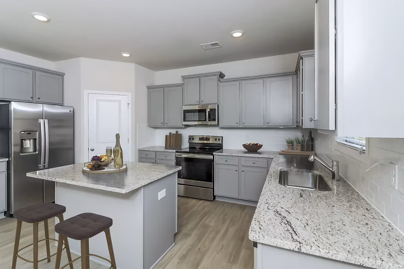 kitchen at Summerwell Cedarcrest Apartment Homes