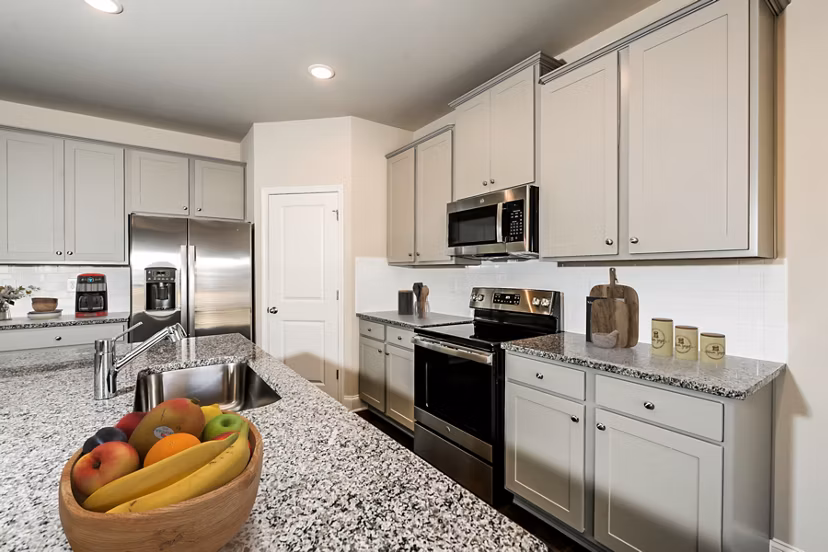 kitchen at Summerwell Mill Creek Apartment Homes