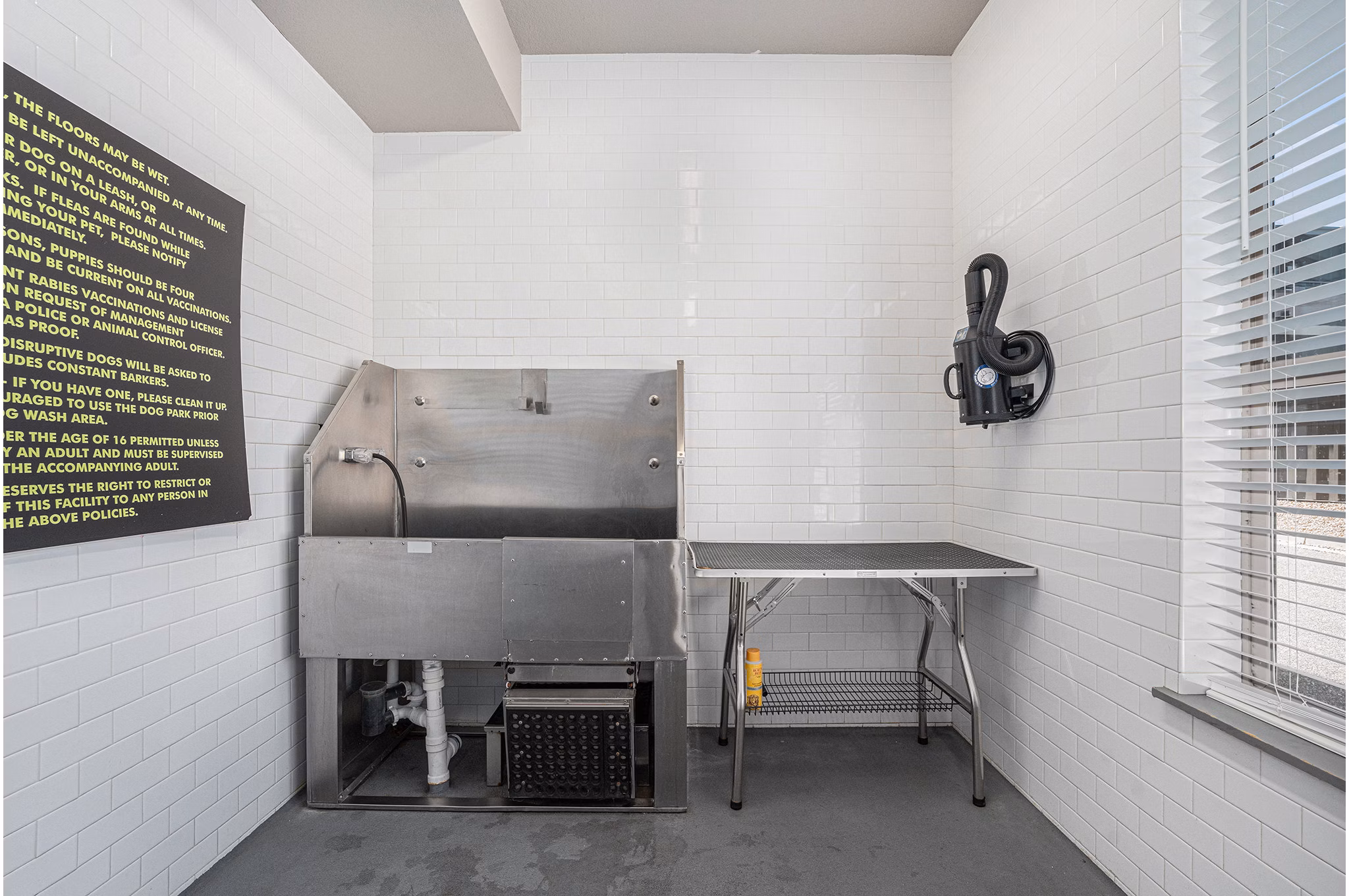 dog wash station at West 8th Apartments 