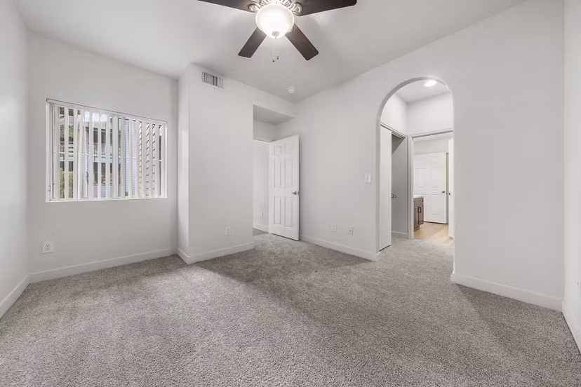living room at The Summit at Flagstaff Apartments 