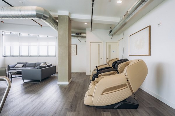 clubhouse at TENTEN Campus Glendale Apartments 