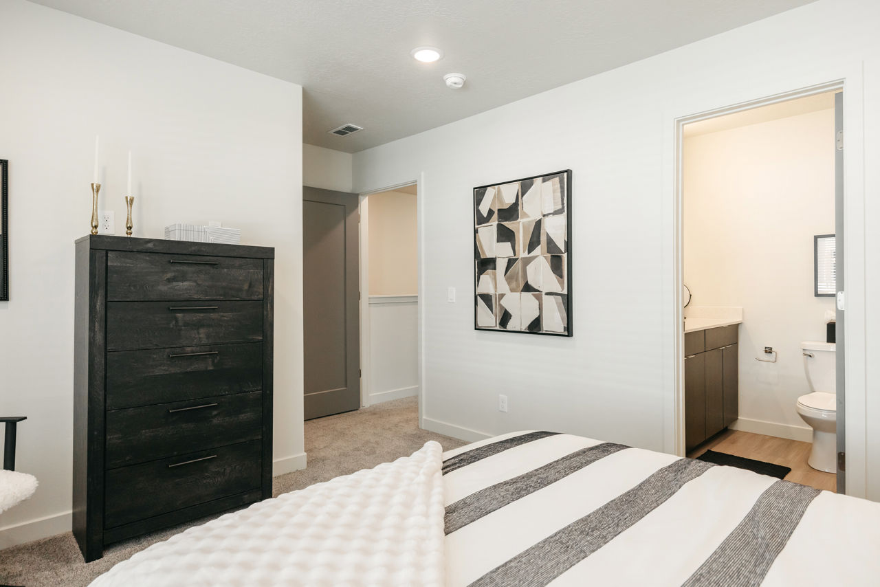 Enduro Townhomes 19 of 23