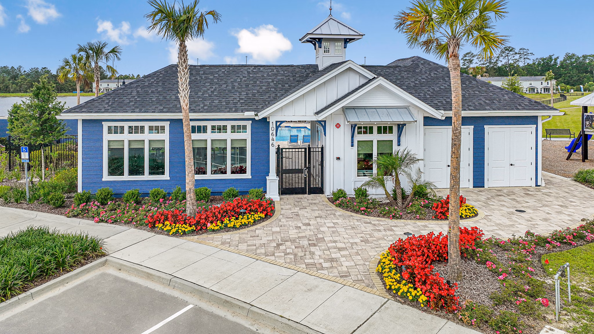 building/exterior at 360 Communities at Avenues Walk Apartments
