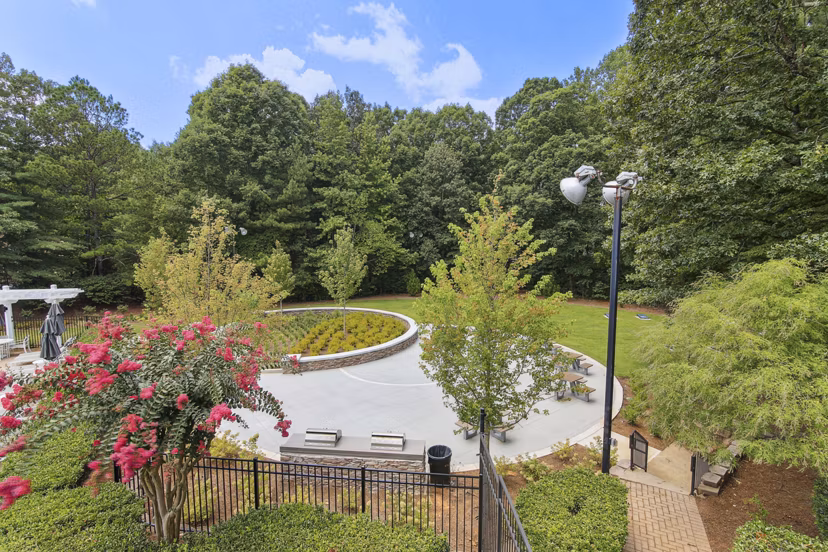 grill area/patio at Avana TownPark Apartments