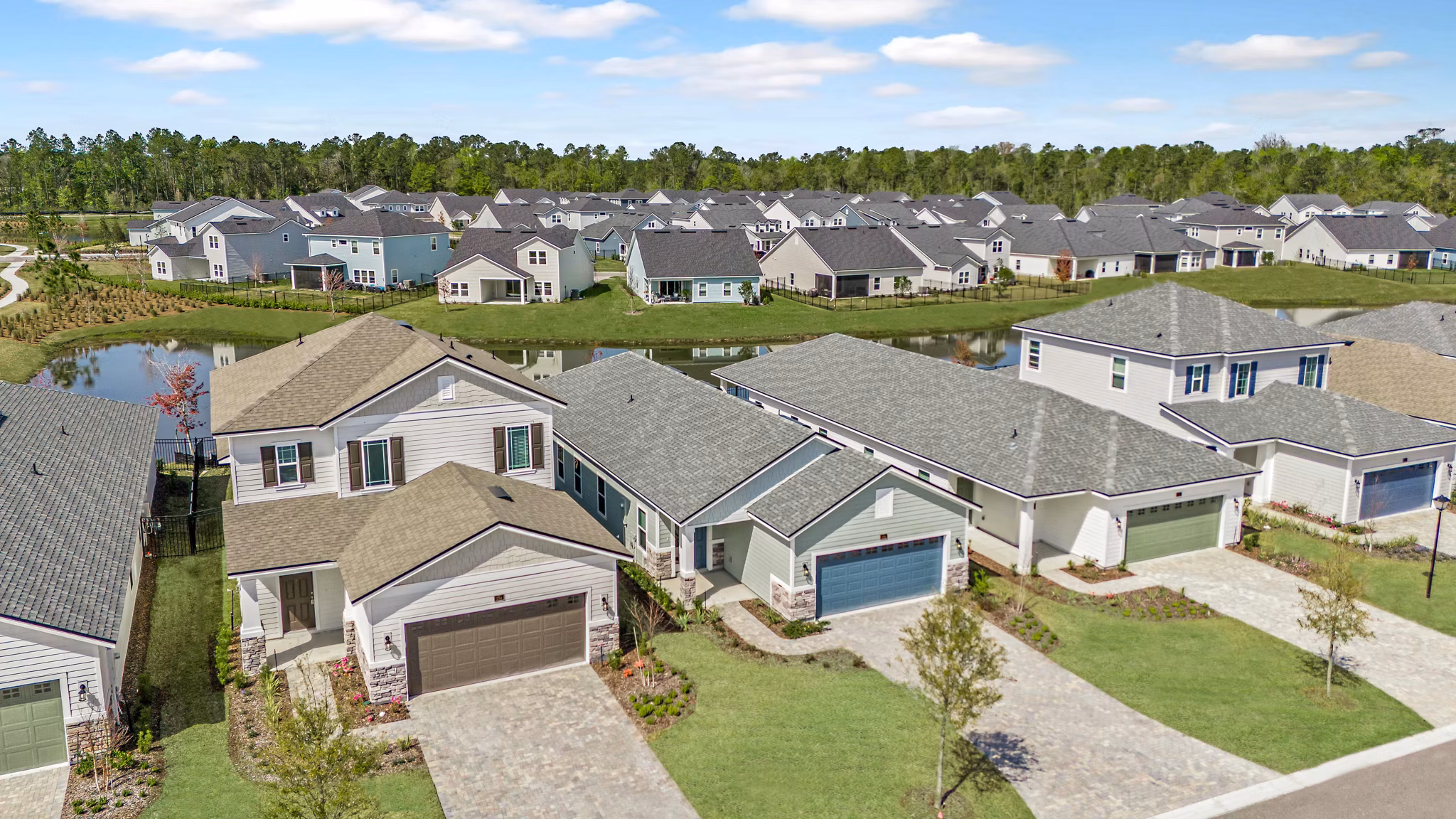 exterior at 360 Communities at Shearwater Apartments
