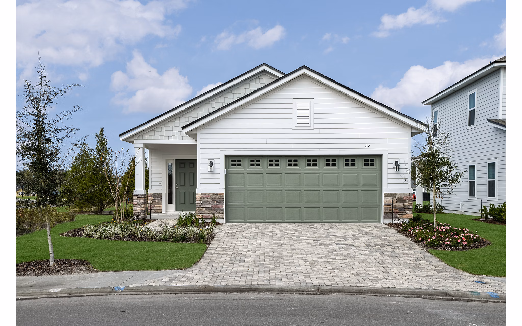 exterior at 360 Communities at Shearwater Apartments